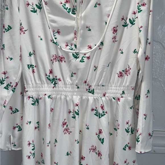 Express / Dresses / Express white Neck Tie dress - Picture 13 of 16